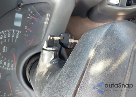 1998 Chevrolet Camaro Z28 z USA, uszkodzony, nr VIN 2G1FP22G2W2133984